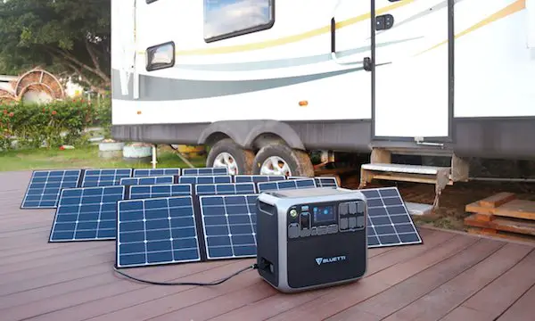 Bluetti AC200P charging from solar panels