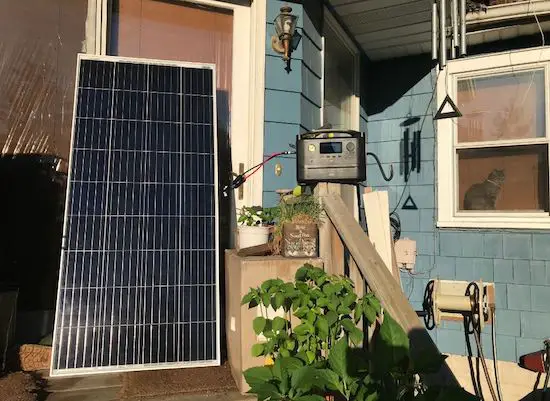 BougeRV 180W solar panel charging EcoFlow River on my porch