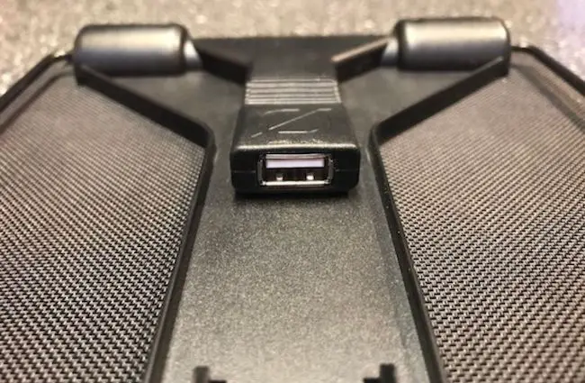 Nomad 10 USB-A port